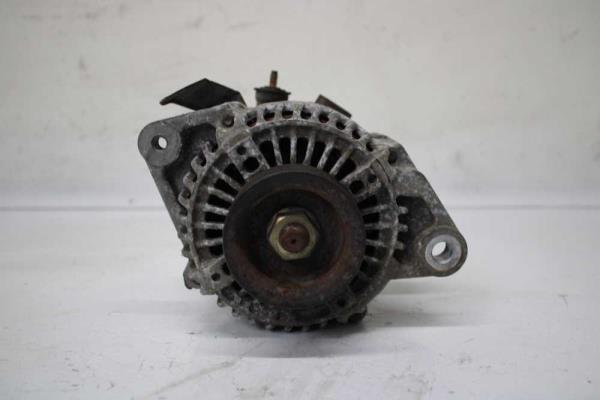 ALTERNATEUR TOYOTA 90A - Vue 1